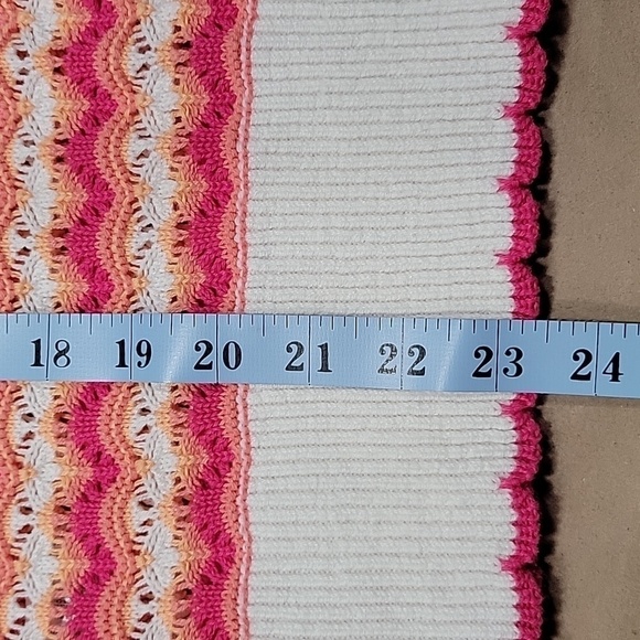 Loft Scalloped Halter Sweater Tank, Size XS, Excellent Condition. - Picture 9 of 13